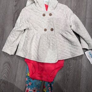 Carter’s 18 month 3 piece outfit
